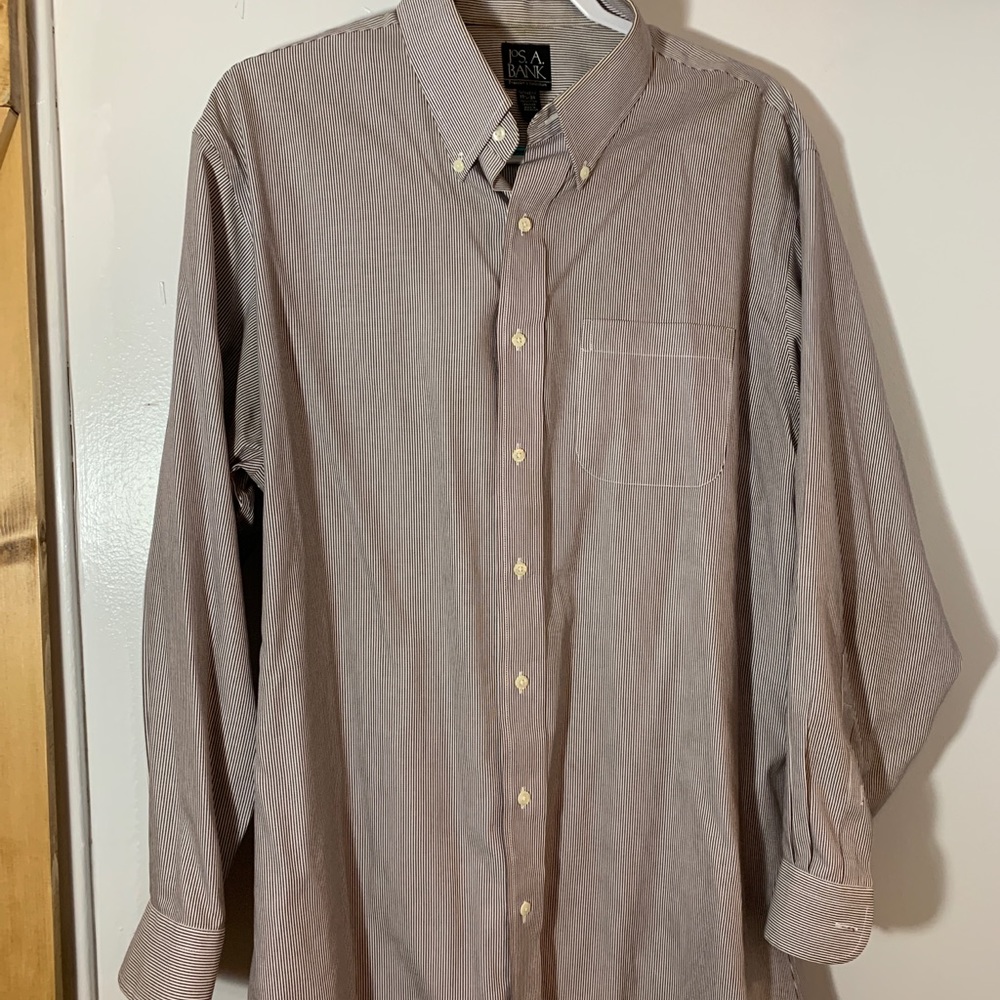 Jos A Banks Traveler  Tailored Fit shirt 17.5 x 34
